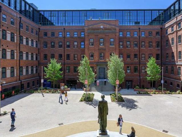 Apartment for sale in Slough