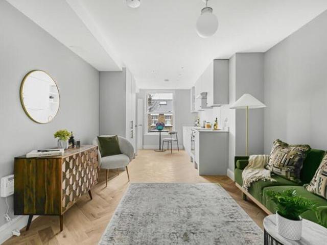 Apartment for sale in Teddington, Strawberry Hill