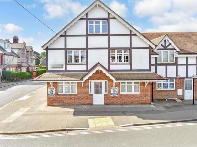 Apartment for sale in Totland, Isle Of Wight