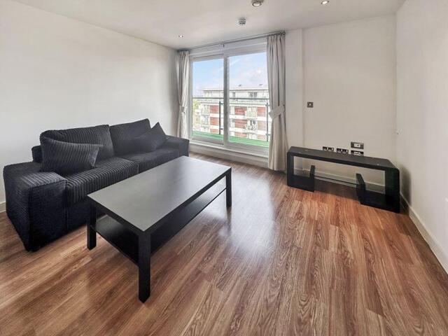 Apartment for sale in Uxbridge, London Borough of Hillingdon