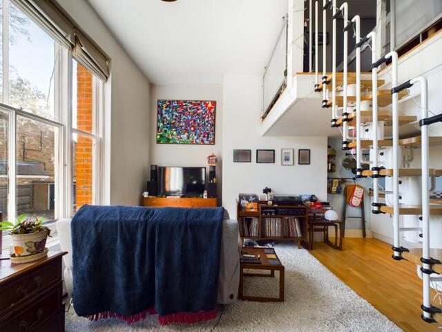 Apartment for sale in Windsor, Clewer New Town