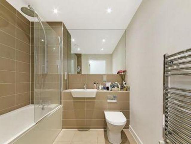 Apartment for sale in Rotherhithe, Greater London