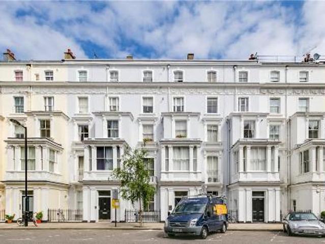 Apartment for sale in Knightsbridge, Greater London