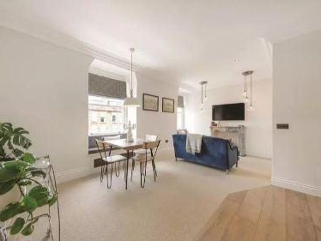 Apartment for sale in Knightsbridge, Greater London