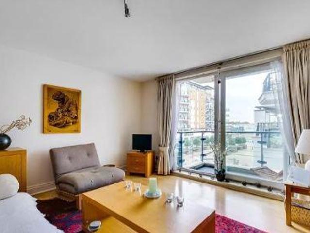 Apartment for sale in Clapham Junction, Greater London