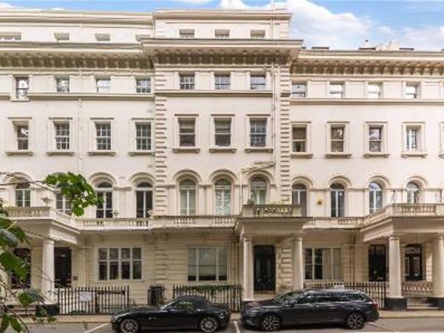 Apartment for sale in Knightsbridge, Greater London