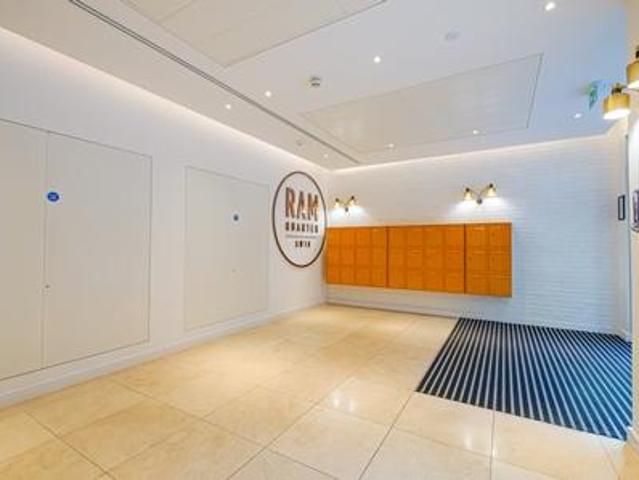 Apartment for sale in Clapham Junction, Greater London