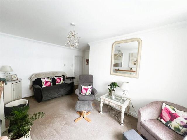 Room for sale in East Cowes, Isle Of Wight