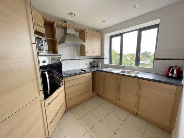 Room for sale in Potters Bar, Isle Of Man