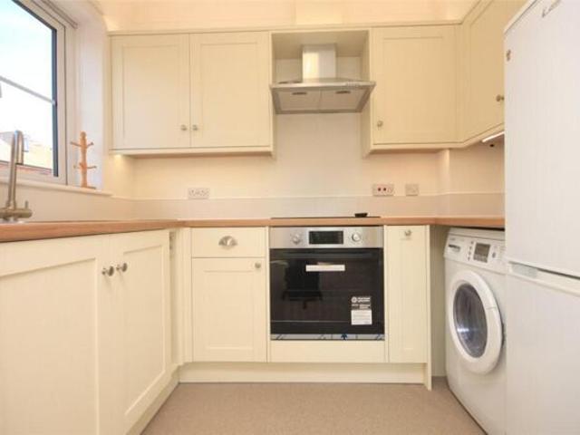 Room for sale in Wickford