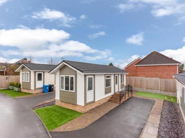Room for sale in Hilton, Great Chatwell