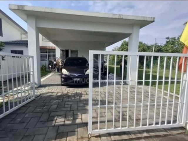 Residential House for sale in Tanjong Sepat, Selangor