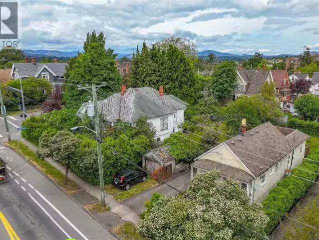 House for sale in Victoria, British Columbia