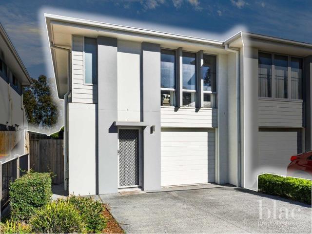 Townhouse for sale in Toombul, Queensland