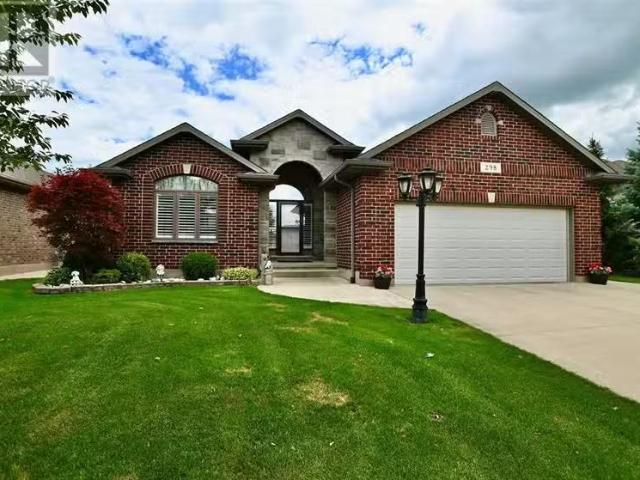 House for sale in Brights Grove, Ontario