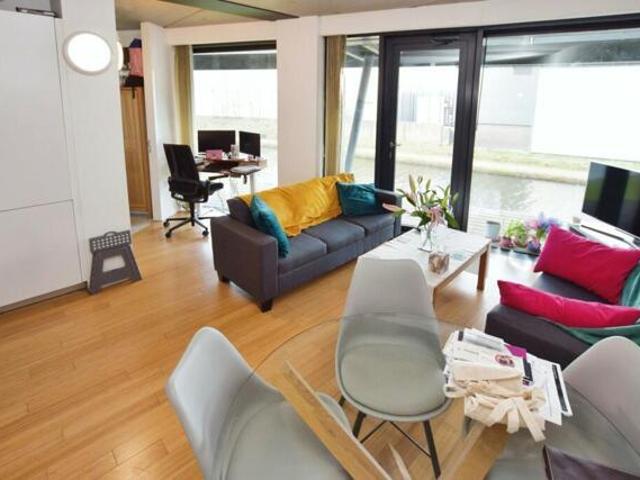 Apartment for sale in Altrincham, Broadheath
