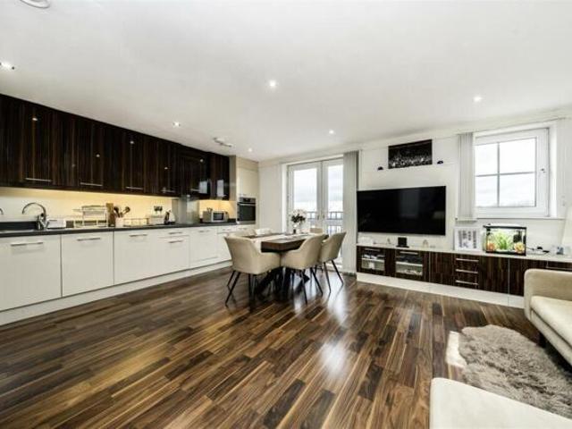 Apartment for sale in Barnet, Colindale