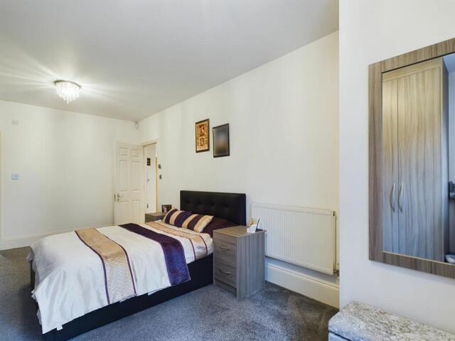 Apartment for sale in Barnet, Friern Barnet