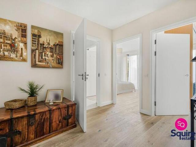Apartment for sale in West Finchley, Greater London