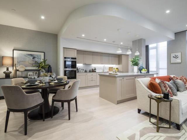Apartment for sale in Barnet, Stanmore