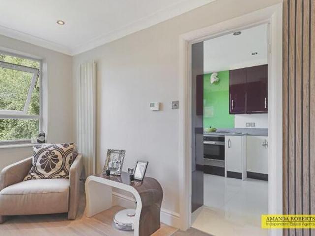 Apartment for sale in Barnet, High Barnet