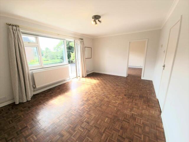 Apartment for sale in Beaconsfield, Beaconsfield