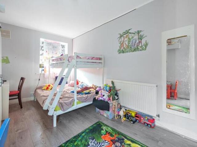 Apartment for sale in Bray Wick, Windsor