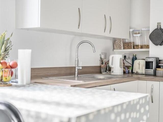 Apartment for sale in North Town, Windsor