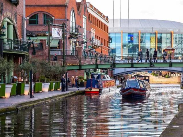Apartment for sale in West Midlands