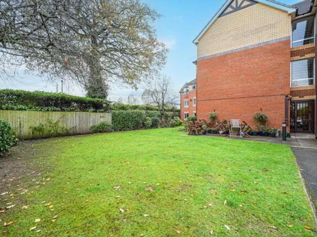 Apartment for sale in Shirley, West Midlands