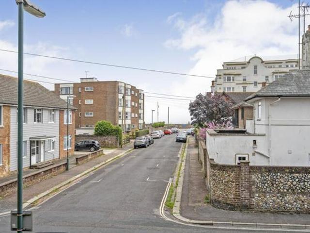 Apartment for sale in Clapham, West Sussex