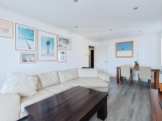 Apartment for sale in West Cliff, Bournemouth