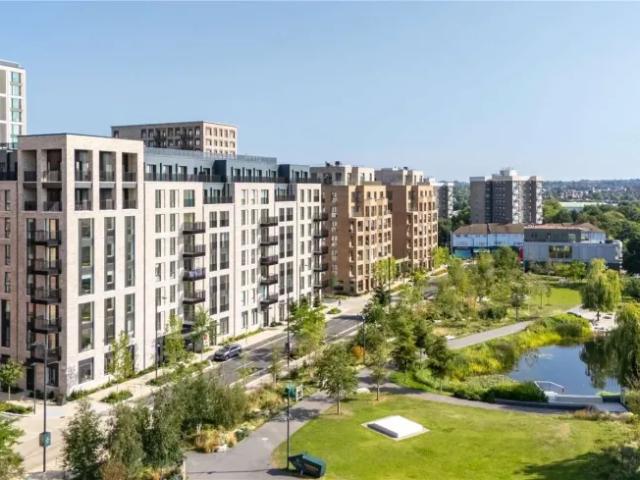 Apartment for sale in Brent Cross, Greater London