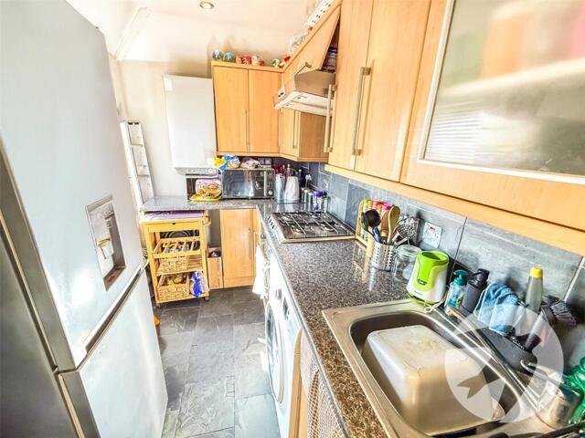 Apartment for sale in Mottingham, Greater London