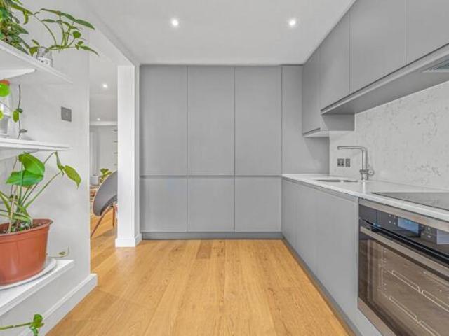 Apartment for sale in Barnsbury, Greater London