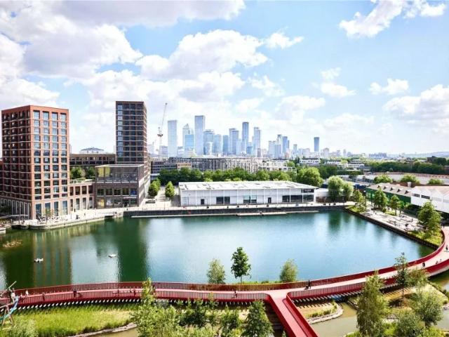 Apartment for sale in Rotherhithe, Greater London