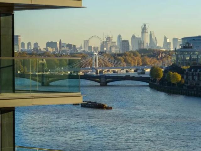 Apartment for sale in Chelsea Waterfront, Greater London