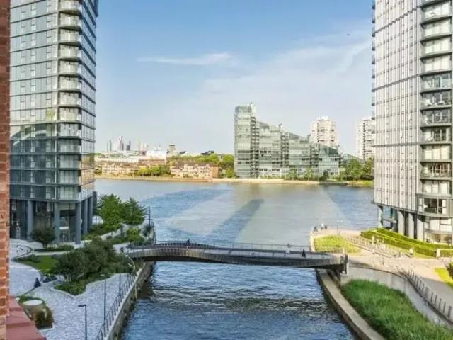 Apartment for sale in Chelsea Waterfront, Greater London