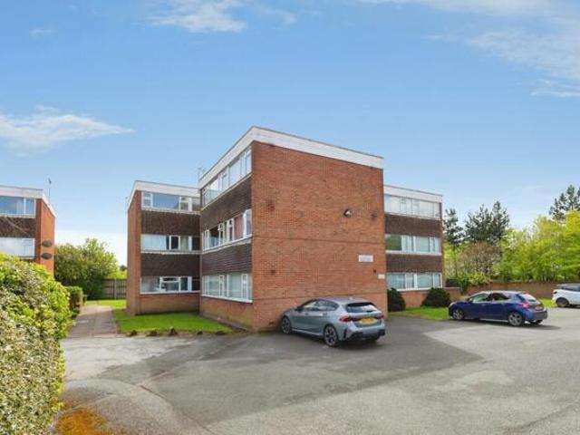 Apartment for sale in Tollbar End, West Midlands