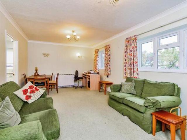Apartment for sale in Croydon, Shirley