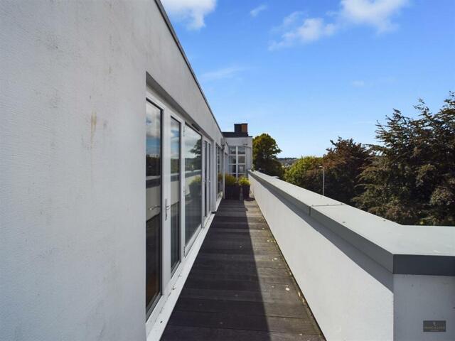 Apartment for sale in Watergate, Devon