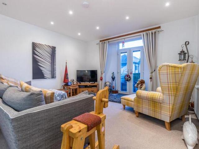 Apartment for sale in Grange-over-sands