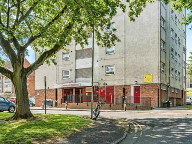 Apartment for sale in Halesowen, West Midlands