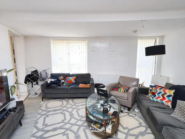 Apartment for sale in High Wycombe, Daws Hill