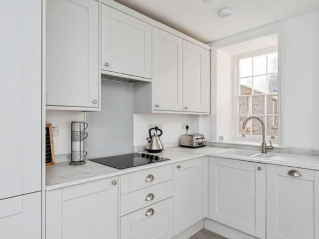 Apartment for sale in Holywell, Wales