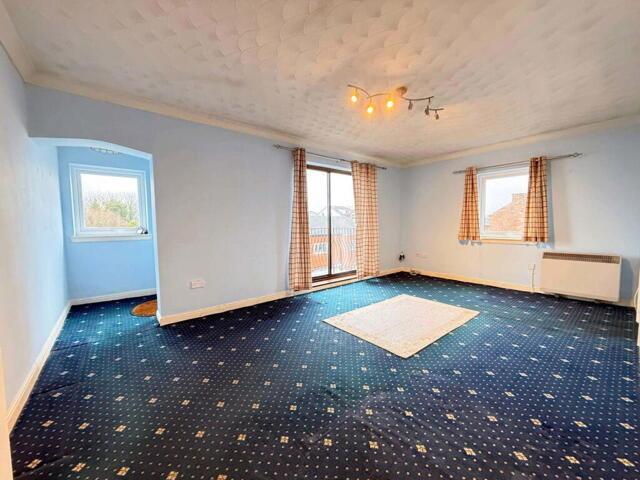 Apartment for sale in Meols Cop, Southport