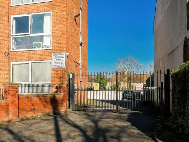 Apartment for sale in South Woodford, Isle Of Man