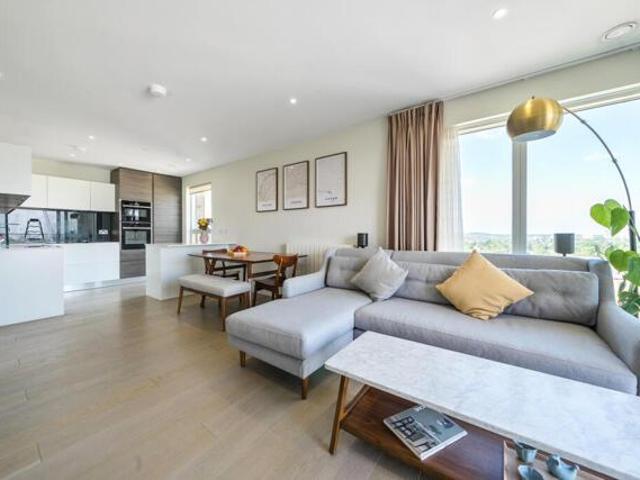 Apartment for sale in Kidbrooke, Greater London