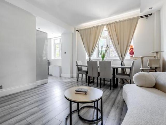 Apartment for sale in Earl's Court, Isle Of Man