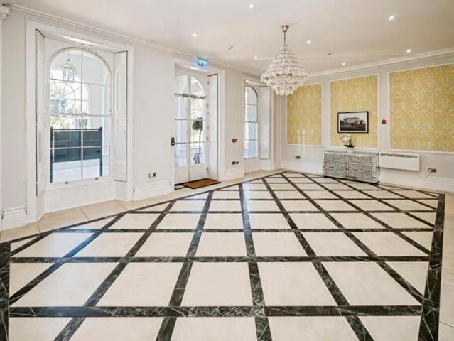 Apartment for sale in Marlow